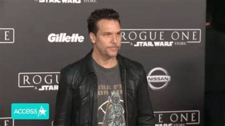 Dane Cook Net Worth, Wife, Age, Height and Bio