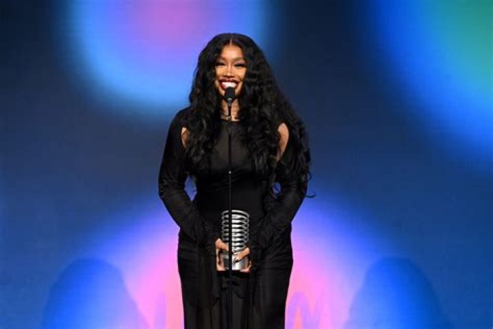 SZA Clarifies "Rich Baby Daddy" Lyrics, Once And For All